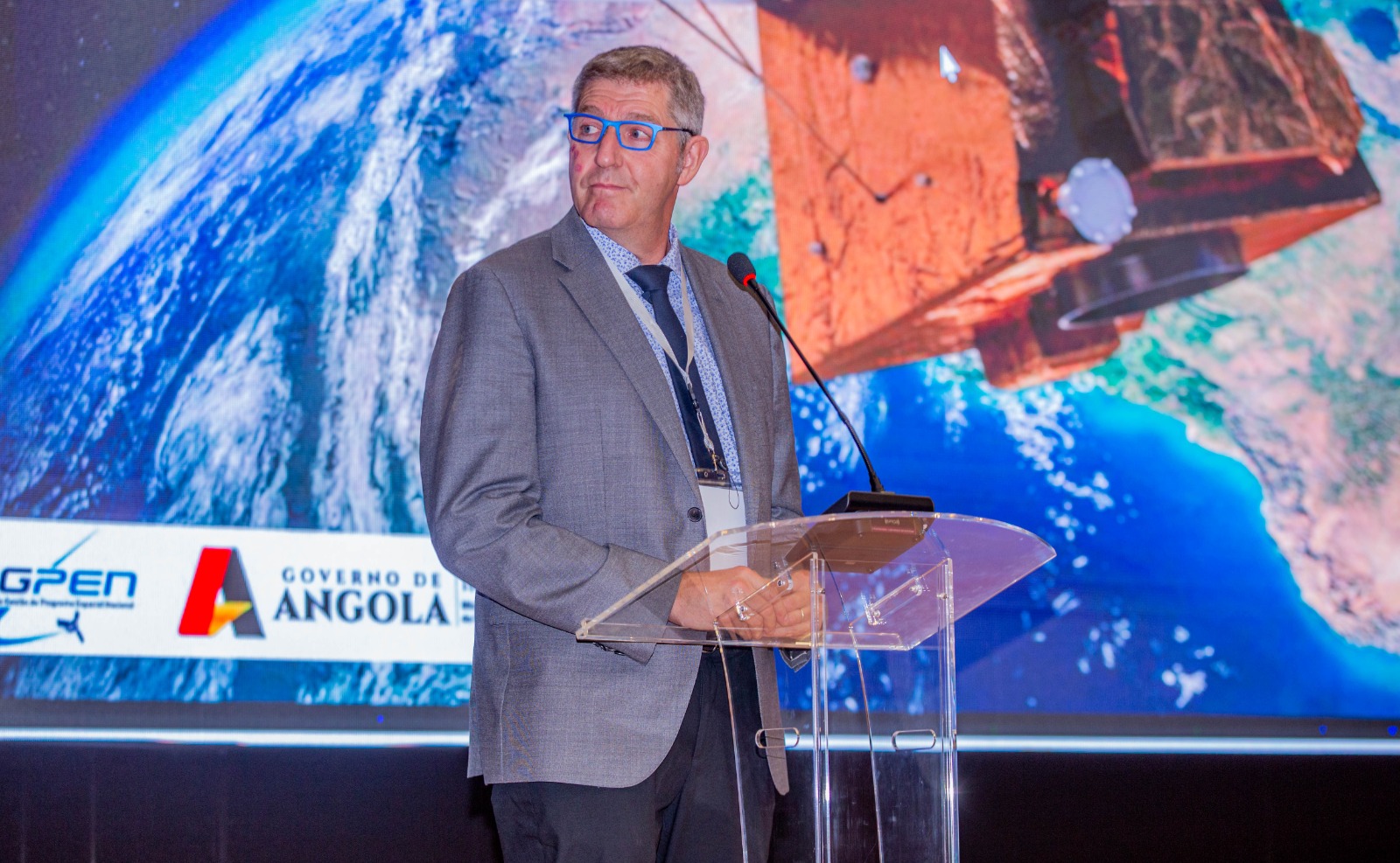 MINTTICS, através do GGPEN, e Airbus lançam programa de incubação para impulsionar startups angolanas do sector espacial